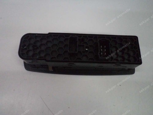 Renault Fluence Megane 3 Sol Ön Cam Düğmesi Paneli Orj Amb 254000005R YP (AF134)