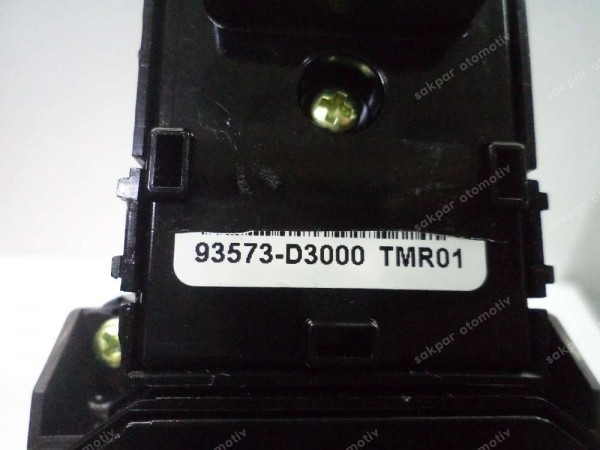 Hyundai Tucson Sol Ön Cam Düğmesi Komple 93573-D3041 CP (DE113)