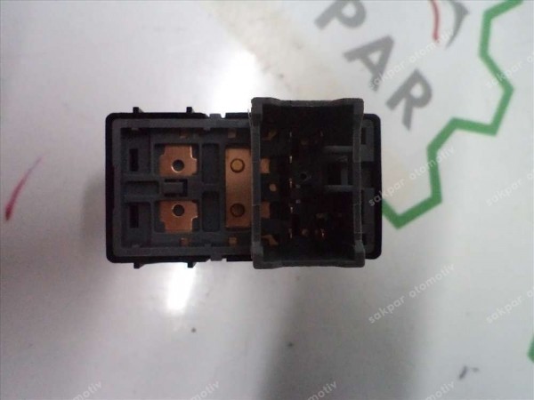 Hyundai İ20 Bayon Arka Cam Düğmesi Orj 93581-Q0000 CP (DE113)