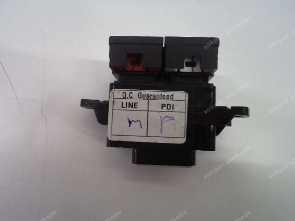 Hyundai İ20 Dörtlü Flaşör Düğme Buton Orj 93790-Q0000 CP (DE113)
