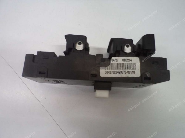 Hyundai İ20 Sol Cam Açma Düğme Takımı Orj 93570-C8110 CP (DE113)