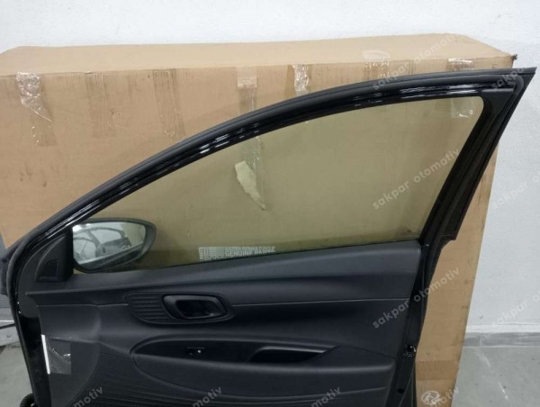 Hyundai İ20 Sağ Ön Kapı Dolu ( SİYAH ) 76004-Q0000 SP YP (CA110)