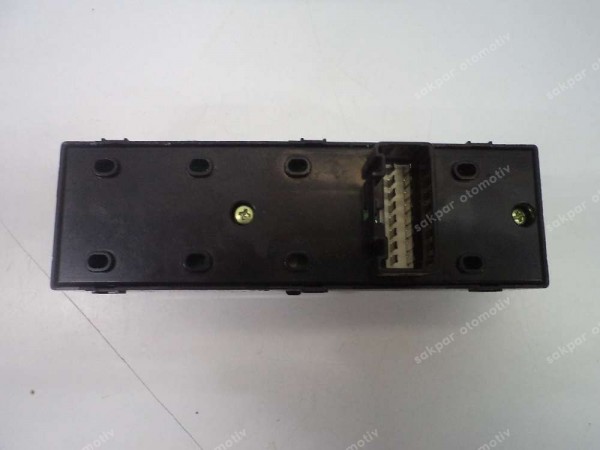 Hyundai Accent Blue Sol Ön Cam Düğmesi Orj 93570-1R411 CP HP  (DE113)