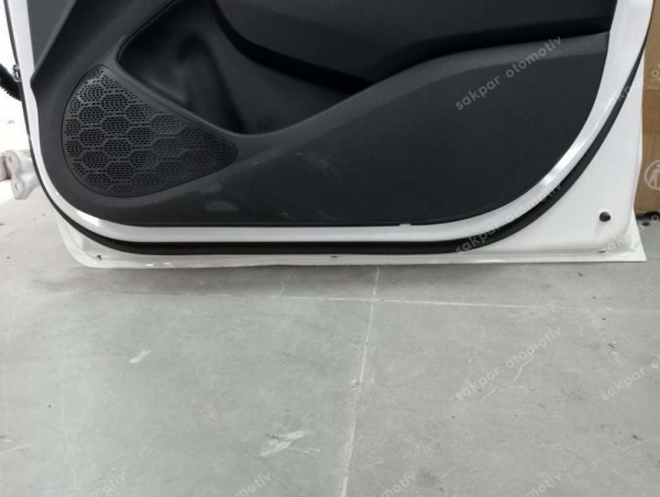 Hyundai İ10 Sağ Ön Kapı Dolu RHD ( BEYAZ ) 76004-K7000 SP YP (CA110)