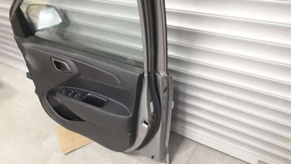Hyundai İ10 Sağ Ön Kapı Dolu RHD ( KUMSAL GRİ ) 76004-K7000 SP YP (CA110)