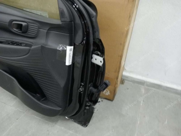 Hyundai İ20 Sol Ön Kapı Dolu ( SİYAH ) 76003-Q0000 SP YP (CB110)