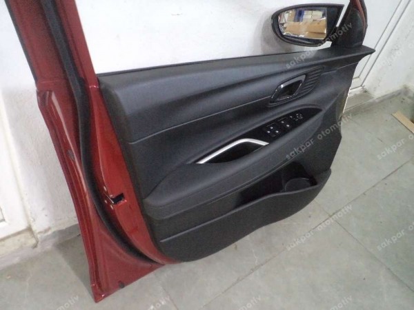 Hyundai Bayon Sol Ön Kapı Orj ( KIRMIZI ) 76003-Q0400 SP YP (CC110)