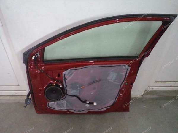 Hyundai Bayon Sağ Ön Kapı Orj ( KIRMIZI ) 76004-Q0400 SP YP (CB110)
