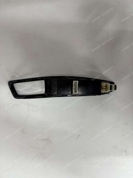 Hyundai İ20 Sol Ön Cam Düğmesi Takımı Orj 299134517 CP (DE113)