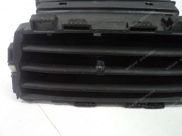 Hyundai İ20 Torpido Orta Havalandırma Izgarası Difüzör Orj 97410-C8000 CP HP (DE113)