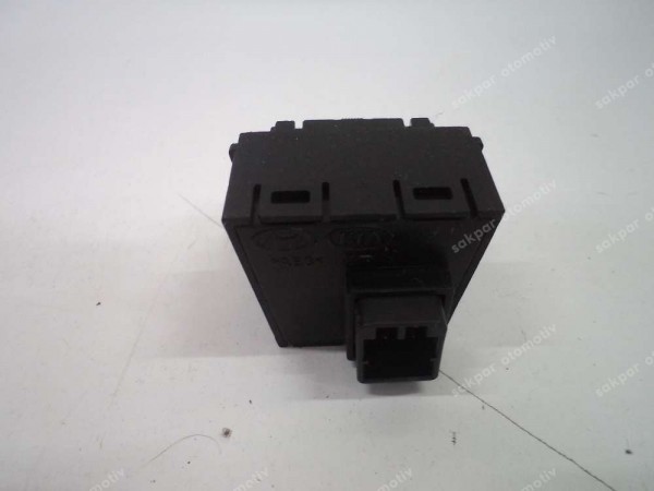 Hyundai İ20 Dörtlü Flaşör Kapı Kilit Düğmesi Orj 93790-C79004 CP HP  (DE113)