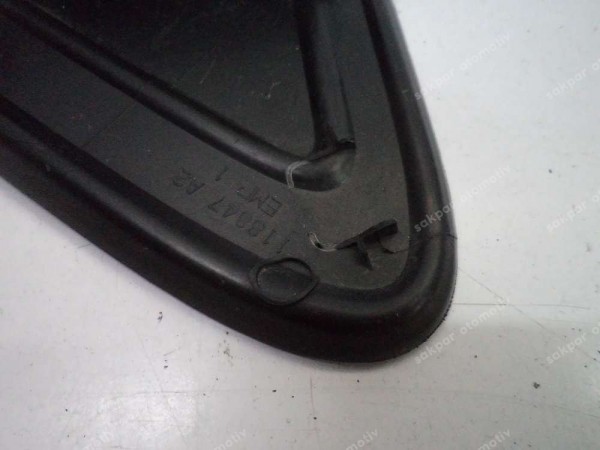 Renault Taliant Sandero Sağ Ön Cam Çamurluk Ayna Üçgeni Orj 638741083R HP CP (CC123)