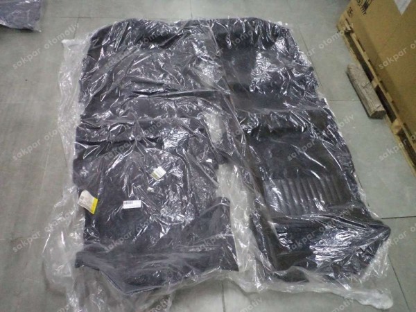 Renault Kadjar Ön Taban Döşemesi Halısı Orj. 749024822R YP (CG200)