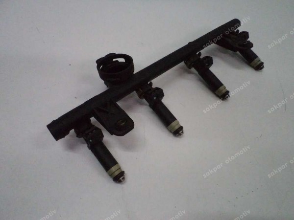 Renault Megane Clio Kangoo Yakıt Borusu Enjektör Galerisi Komple 7700274294 CP (DC135)