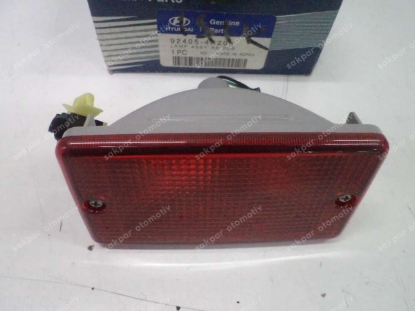 Hyundai H100 H1 Arka Sis Lambası 92405-4A200 92450-43400 YP (GB110)