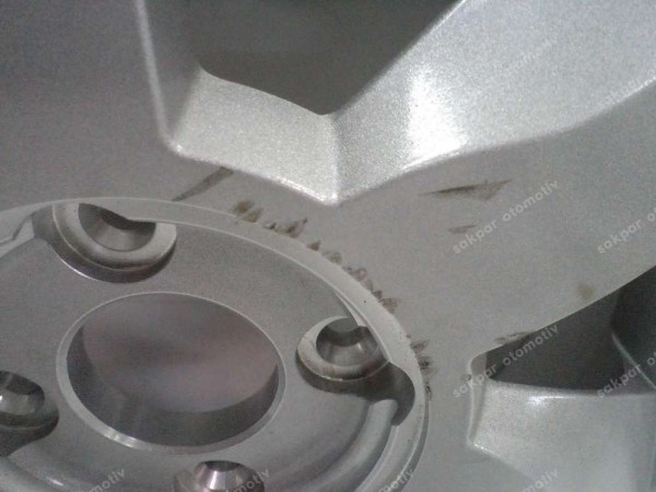 Hyundai Matrix 15 İnç Çelik Jant Orjinal 52910-17700 YP (FD110)