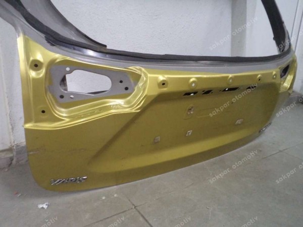 Toyota Yaris Cross Bagaj Kapağı Orjinal 67005-0D800 YP SP (AG110)