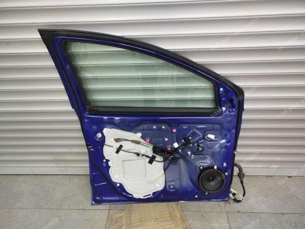 Toyota Yaris Sol Ön Kapı Mavi Dolu Orjinal 67002-K0020 CP HP (BD110)