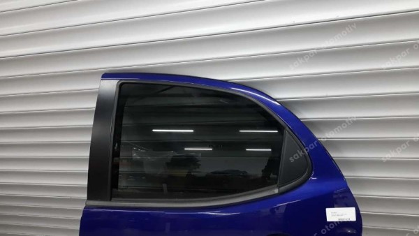 Toyota Yaris Sol Arka Kapı Mavi Dolu Orjinal 67004-K0060 YP SP (CB110)