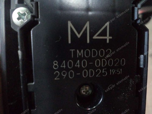 Toyota Yaris Cross Sol Ön Cam Ayna Ayar Düğmesi 84040-2D020 YP SP (AF134)