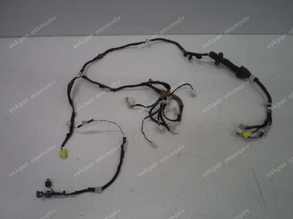 Toyota Yaris Cross Sağ Ön Kapı Tesisaı Kalosu 82151-0DQ40 SP YP (ZT100)