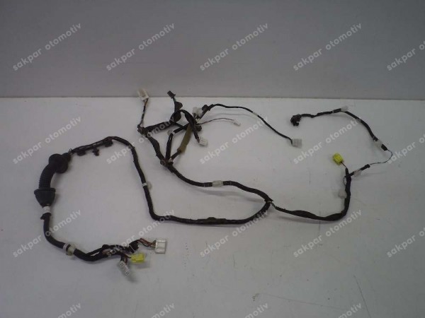 Toyota Yaris Cross Sol Ön Kapı Tesisaı Kalosu 82152-0DR60 SP YP (ZT100)