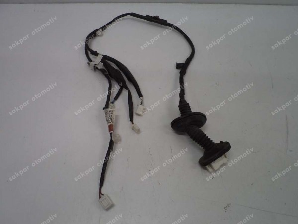 Toyota Yaris Cross Sağ Arka Kapı Tesisaı Kalosu 82153-0DD80 SP YP (ZT100)