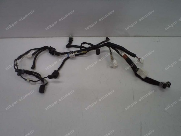 Toyota Yaris Cross Bagaj Kapak Tesisatı Kalosu 82185-0DE90 SP YP (ZT100)