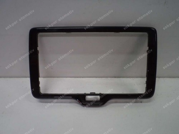 Toyota Yaris Cross Gösterge Panel Çerçevesi Orta Kısım 55405-K0030 SP (GF120)