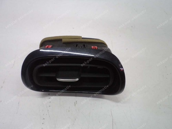 Toyota Yaris Torpido Sağ Difizör Havalanırma Izgarası Menfezi SP 55650-K0050 (DA126)