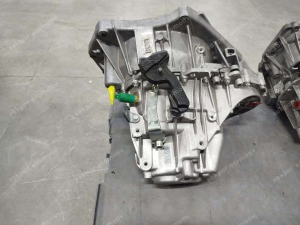 Renault Megane 4 TCE Şanzuman manuel TL4 160 320103553R (GB110) YP