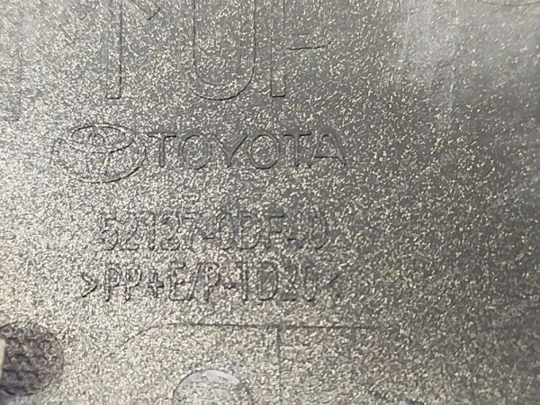 Toyota Yaris Cros Ön Tampon Çeki Demir Kapağı 52127-0DF40 (AE139)