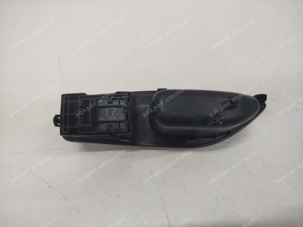 Toyota Yaris Sol Arka Cam Açma Kapama Düğmesi Çerçevesi 74272-K0090 SP (AF132)