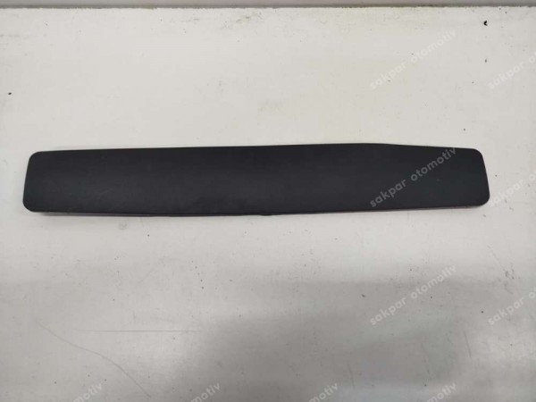 Toyota Yaris Cross Bagaj Kapak Üst Bakaliti 67761-0D010 SP (CC126)