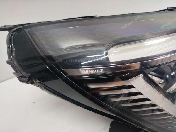 Renault Clio 5 İcon Sağ Far Led Orjinal 260107933R CP HP (AA120)