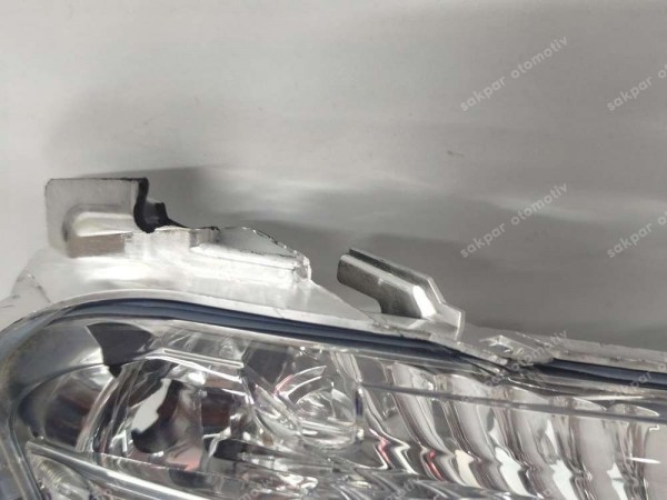 Peugeot 508 Sağ Sis Farı 9670476180 YP HP Ayak Hasarlı (BB126)