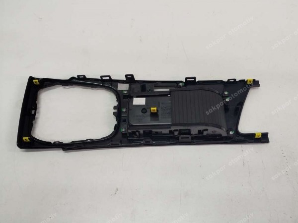 Renault Megane 4 Orta Konsol Çerçevesi 969121990R SP (DA1116)