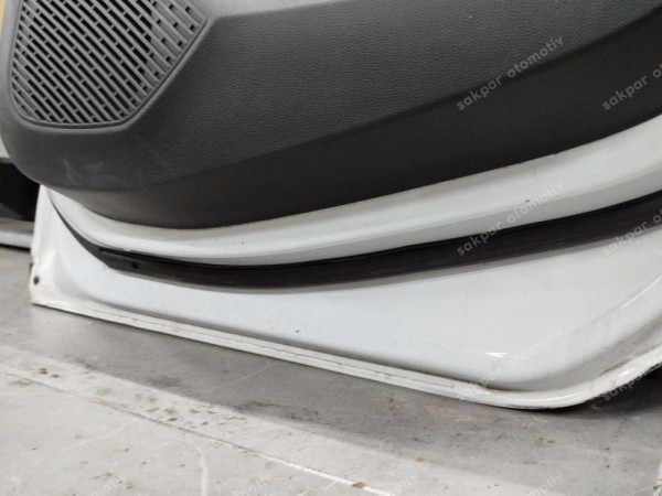 Renault Clio 5 Sağ Arka Kapı Dolu Orjinal Sökme 821008513R 821002860R CP SP (AE110)