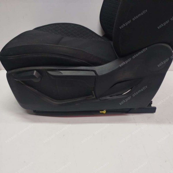 Renault Clio 5 Sol Ön Koltuk Orjinal 873518795R SP (CB130)