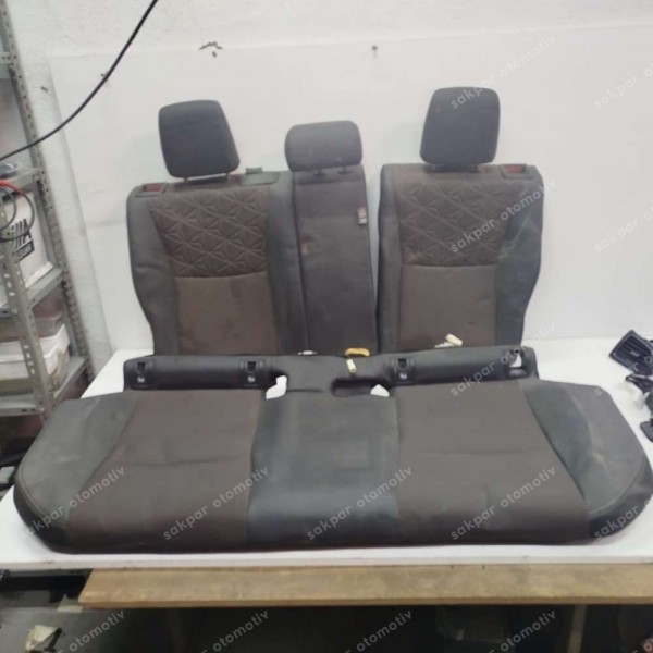 Toyota Yaris Cross Arka Koltuk Takımı SP (GH140)