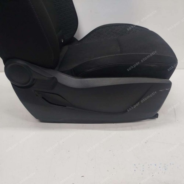 Renault Clio 5 Sağ Ön Koltuk Orjinal 873017782R SP (CB130)