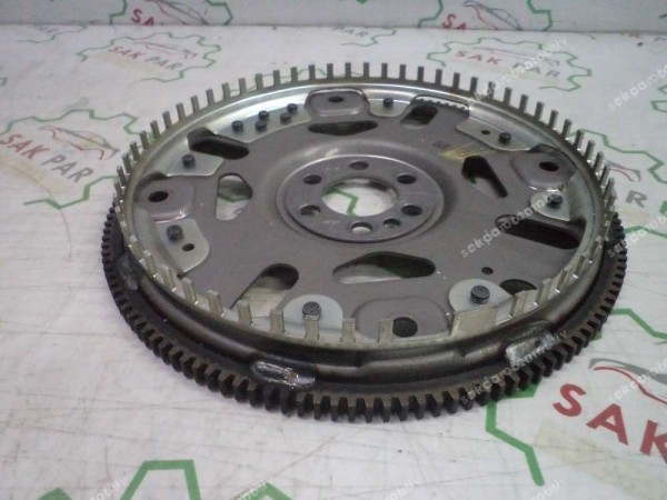 Renault Clio 5 Jogger 1.0 TCe Otomatik Volant Flanşı 123331947R SP (HA-130)