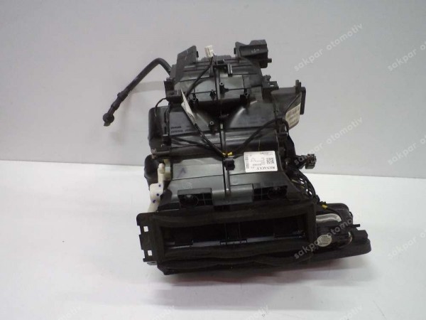 Renault Clio 5 Kalorifer Kutusu Orj. 271106228R SP