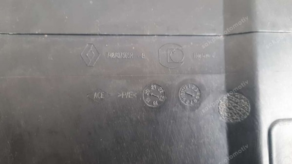 Renault Clio 5 Arka Dingil Koruma Muhafaza Bakaliti 748A07505R CP
