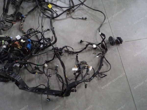 Renault Clio 5 Torpido Göğüs Tesisatı 240144350S SP (TES6)