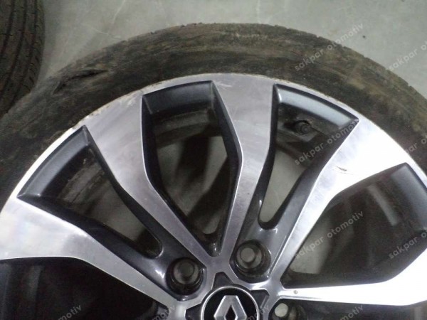 Renault Megane 4 17 İnç Jant Takımı 403007202R SP (II110)