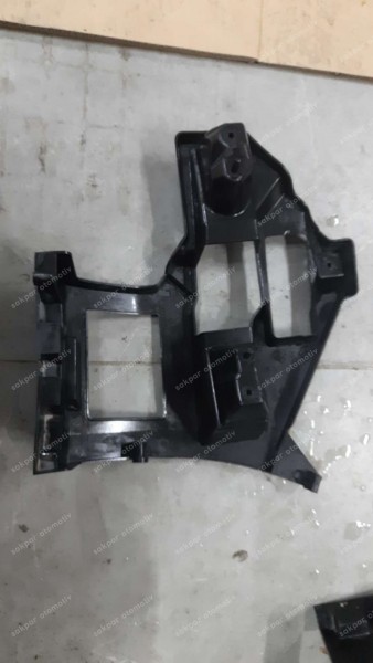 Renault Megane 4 Sol Arka Tampon Braketi 850479306R SP