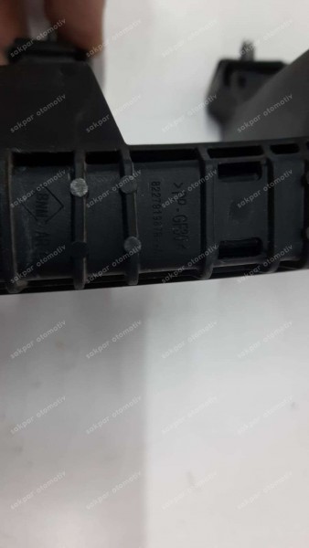 Renault Megane 4 Sol Arka Cam Kılavuz Parçası 822791987R SP