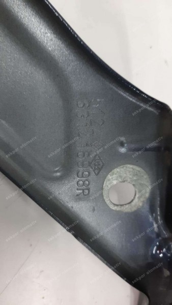 Renault Megane 4 Sağ Çamurluk/Far Sacı 631416998R SP