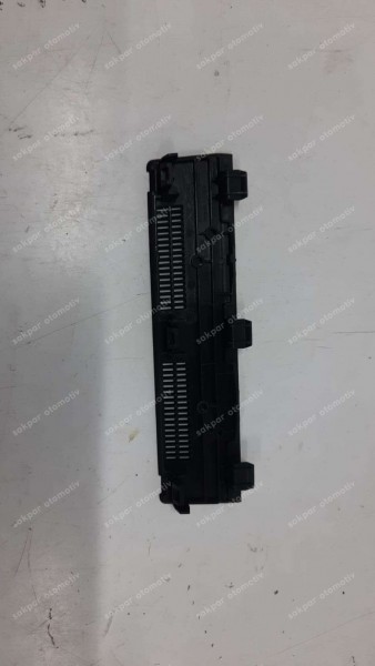 Renault Clio 5 Izgara Trim 684989617R SP